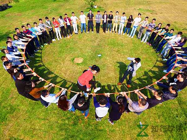 《2天1夜素質(zhì)拓展活動》—增強團(tuán)隊凝聚力，提升團(tuán)隊?wèi)?zhàn)斗力，培養(yǎng)團(tuán)隊協(xié)作精神