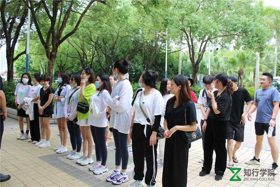 戶外拓展活動(dòng) 戶外趣味團(tuán)建 (2).jpg