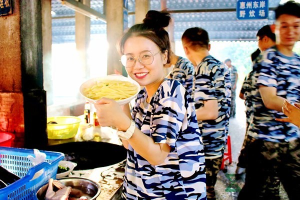 深圳拓展培訓(xùn) 深圳戶外團建 深圳基地拓展 深圳素質(zhì)拓展訓(xùn)練 (4).jpg 深圳拓展培訓(xùn) 深圳戶外團建 深圳基地拓展 深圳素質(zhì)拓展訓(xùn)練 (4).jpg