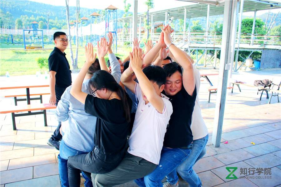 戶外團建 戶外拓展培訓(xùn) 拓展訓(xùn)練 拓展團建培訓(xùn) (2).jpg