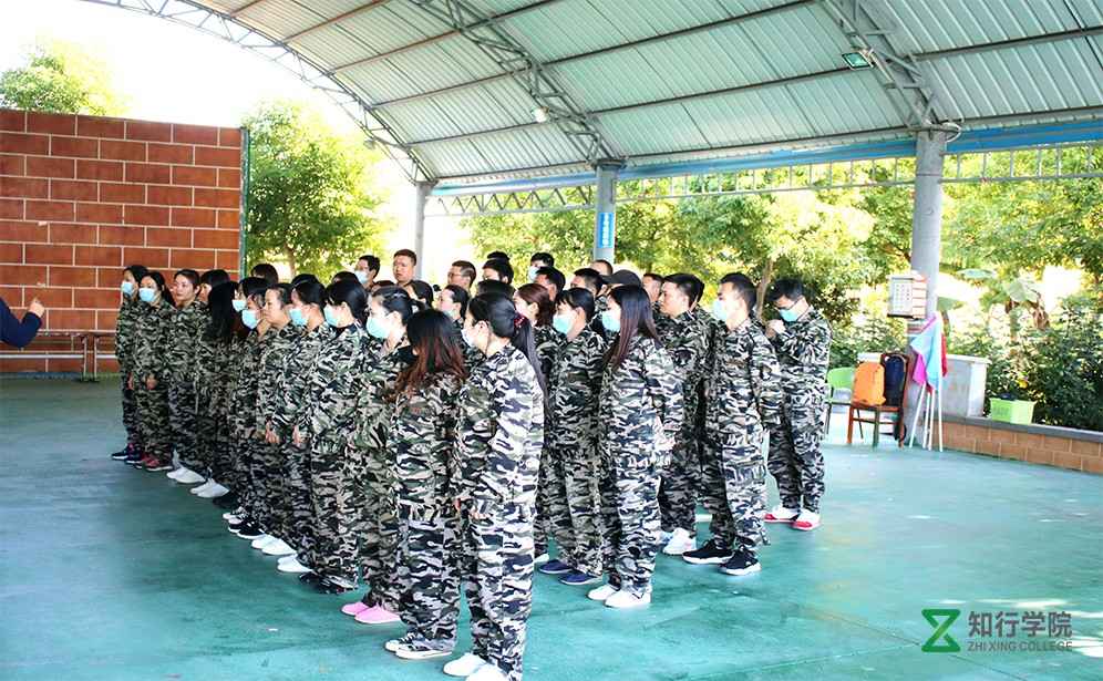 深圳拓展訓(xùn)練、深圳基地團(tuán)建、深圳戶外拓展 (2).jpg