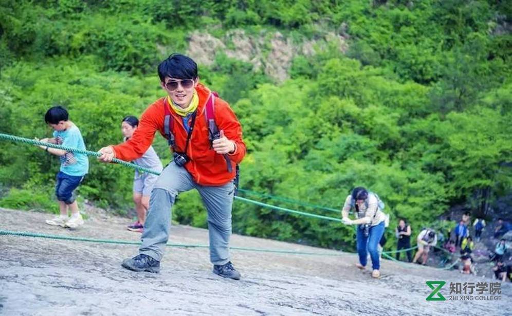 懸崖速降.jpg 懸崖速降.jpg