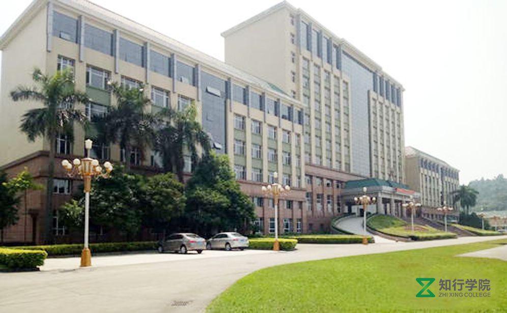 東莞大嶺山國防教育拓展基地