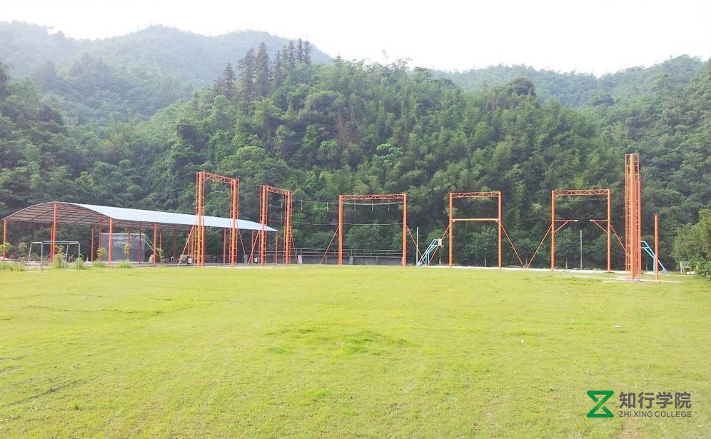 清遠鳳城生態(tài)園拓展訓練基地