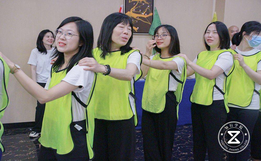 友邦保險(xiǎn)拓展團(tuán)建 知行大富翁主題團(tuán)建活動(dòng).jpg