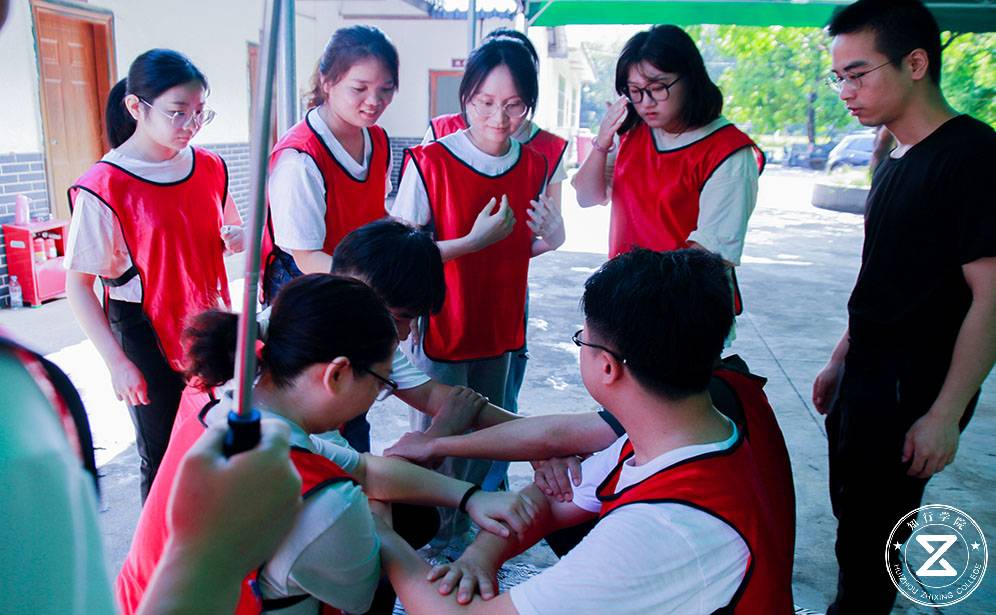 惠州市聯(lián)動分公司拓展，惠州市知行拓展團建活動,紅谷拓展團建 ，.jpg