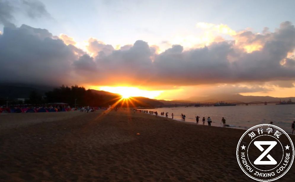 玫瑰海岸度拓展基地.jpg 玫瑰海岸度拓展基地.jpg