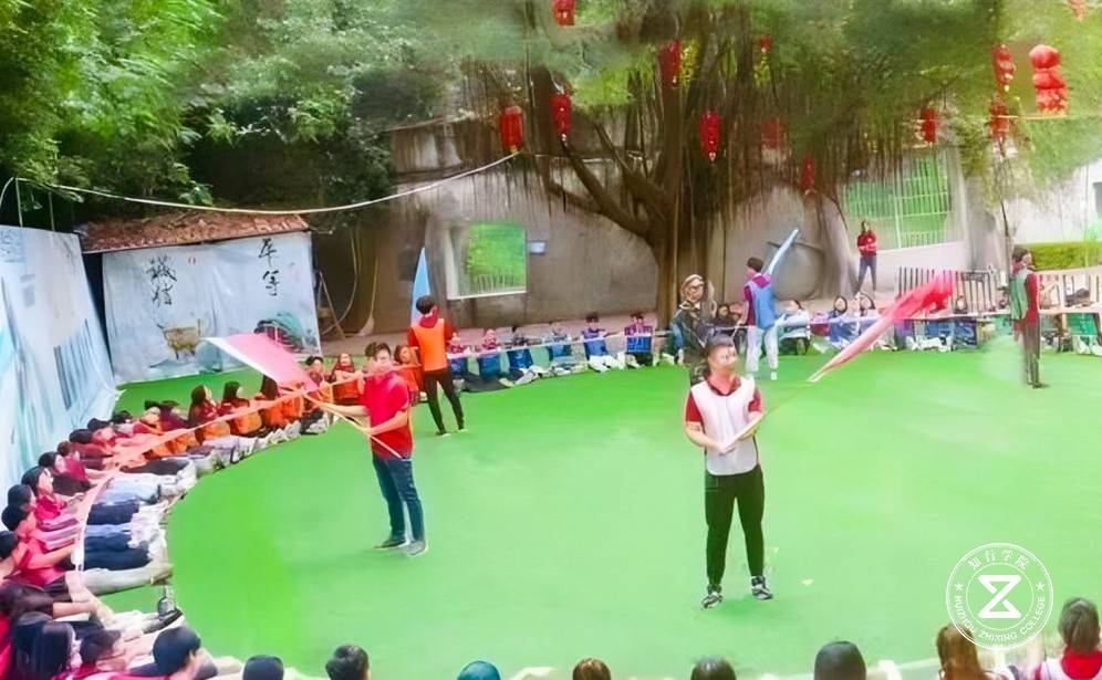 韶關(guān)華南虎園拓展訓(xùn)練基地4.jpg 韶關(guān)華南虎園拓展訓(xùn)練基地4.jpg