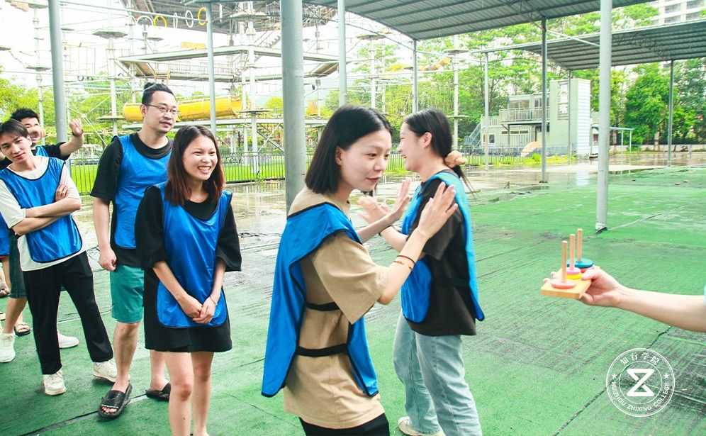 巽寮灣海公園拓展團(tuán)建-漢諾塔.jpg 巽寮灣海公園拓展團(tuán)建-漢諾塔.jpg