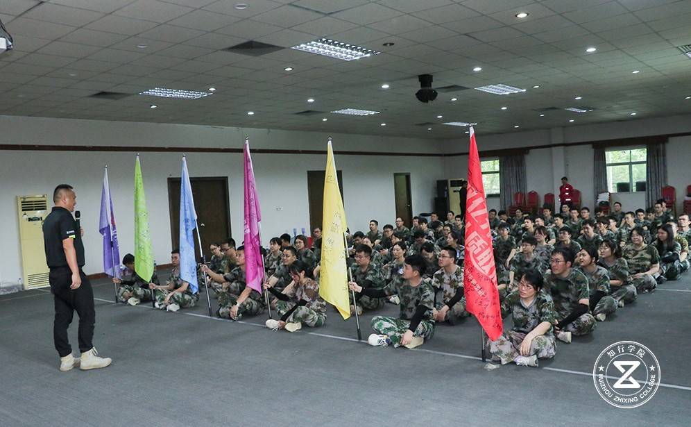 2024億緯鋰能檀香島魔鬼訓(xùn)練營10.jpg 2024億緯鋰能檀香島魔鬼訓(xùn)練營10.jpg