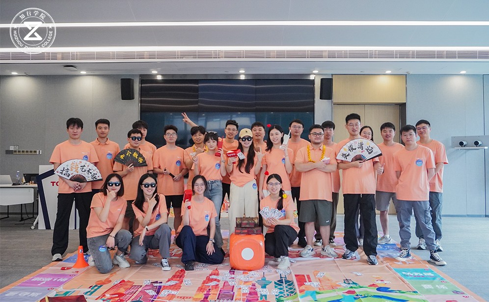 TCL團(tuán)建風(fēng)暴：室內(nèi)真人大富翁，喚醒團(tuán)隊(duì)新能量